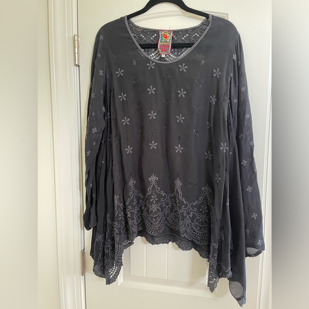 Johnny Was medium black tone on tone tunic with uneven hem.